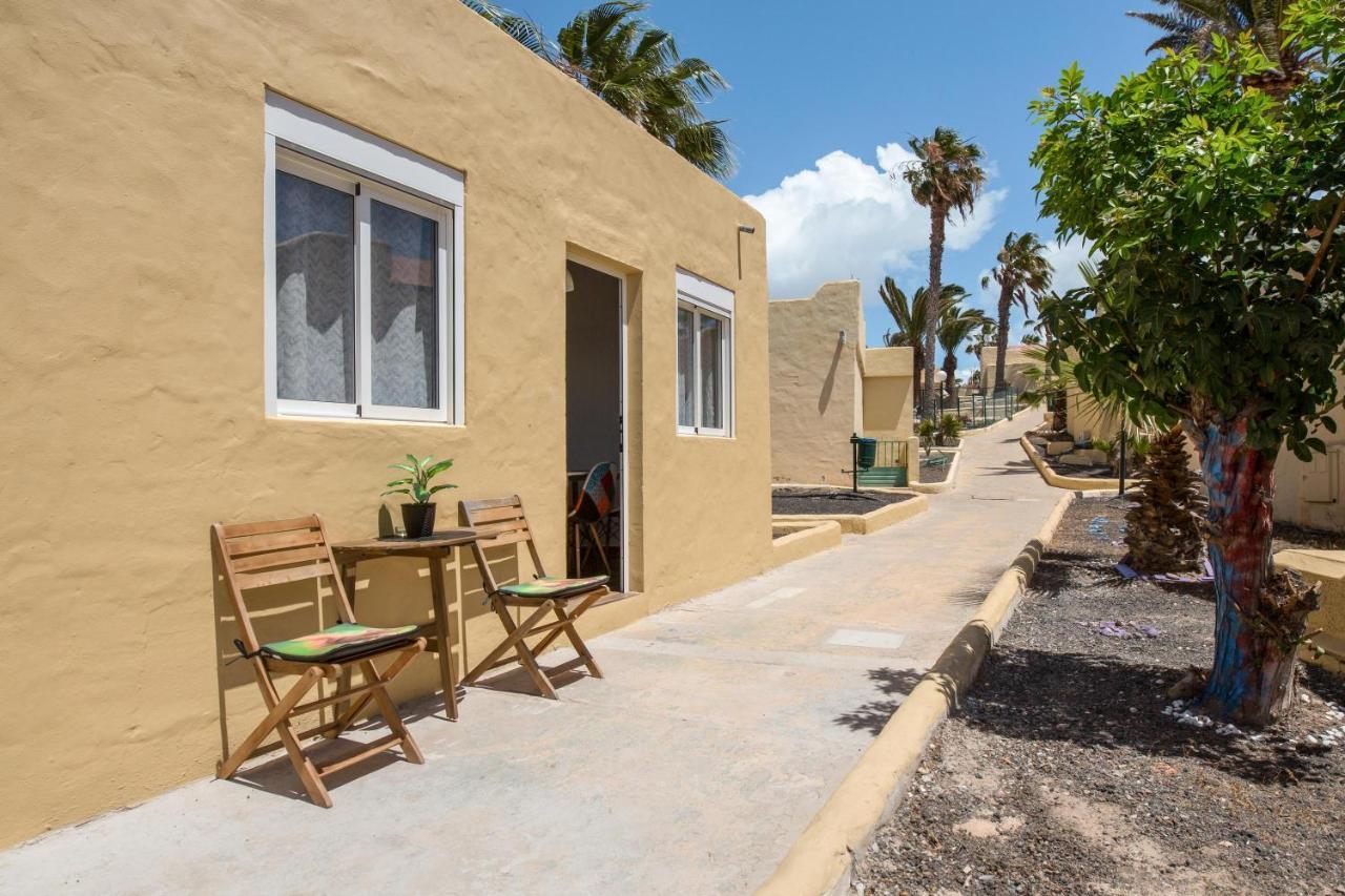 8145B - Bonito Bungalow Коста Калма Екстериор снимка